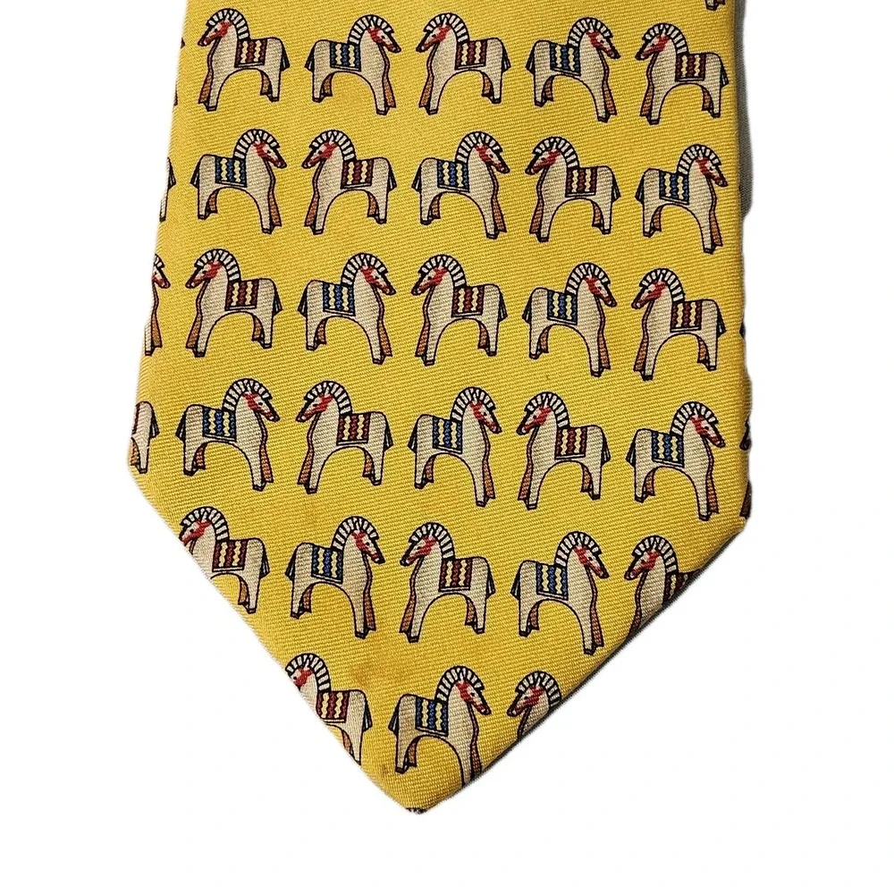 Brooks Brothers Makers Yellow Red Blue HORSES Necktie Neck Tie Silk Handmade USA